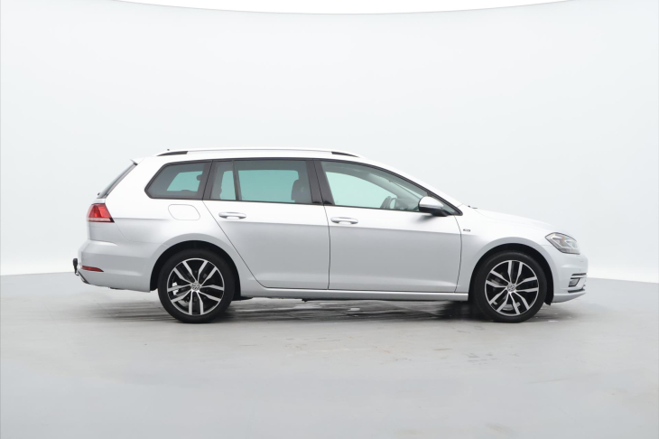 Volkswagen Golf 2.0 TDI 110kW DSG LED Join Tažné