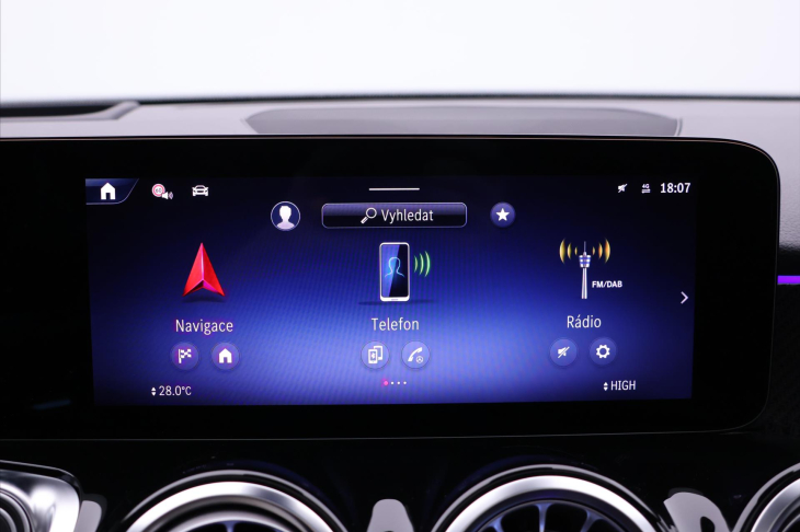 Mercedes-Benz GLB 2,0 200d 4Matic AMG Premium