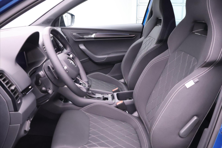 Škoda Karoq 2,0 TDI 4x4 DSG Sportline CZ
