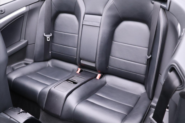 Mercedes-Benz Třídy E 2,2 CDI 125kW Elegance Cabrio