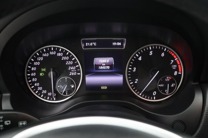 Mercedes-Benz Třídy A 1,6 200i 115kW Klima Kůže