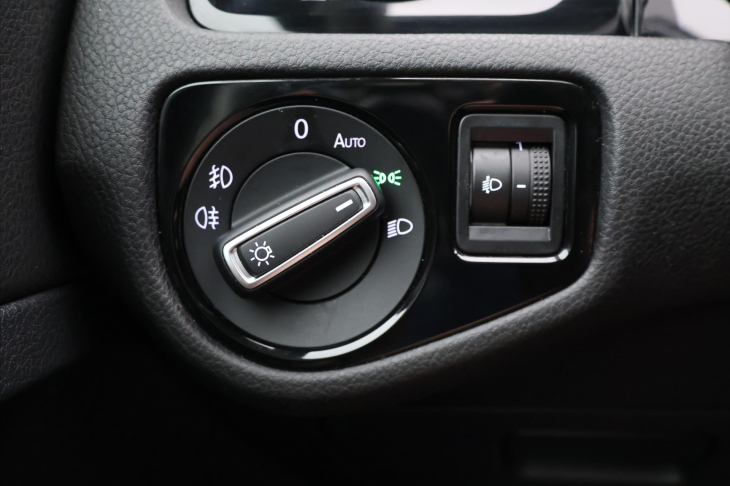 Volkswagen Golf 1,4 TSI 92kW Cup 1.Maj Navi