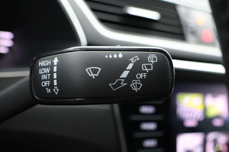 Škoda Superb 2.0 TDI 110kW Style LED  DSG