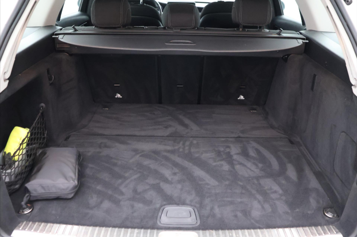 Mercedes-Benz Třídy C 2.0 220d 143kW 4MATIC Tažné