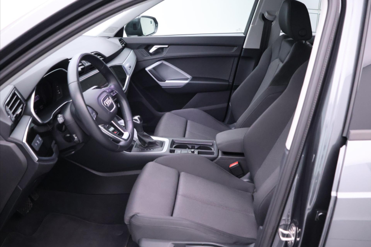 Audi Q3 1,5 35 TFSI S tronic S line CZ DPH