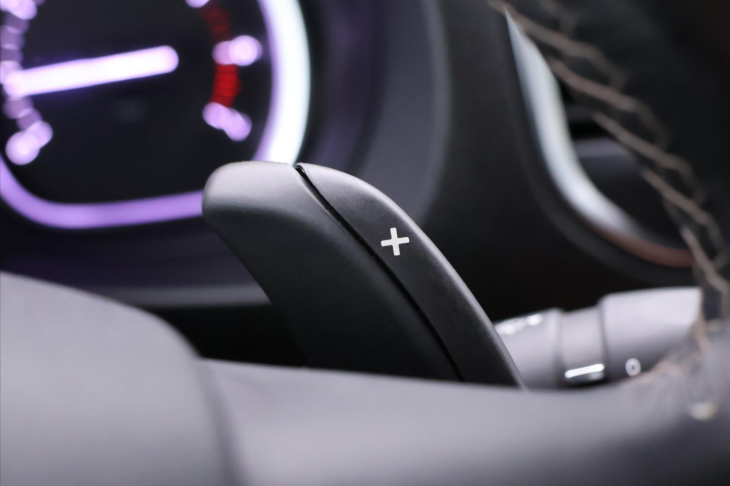 Peugeot Traveller 2,0 130kW Aut. CZ 8-Míst L3