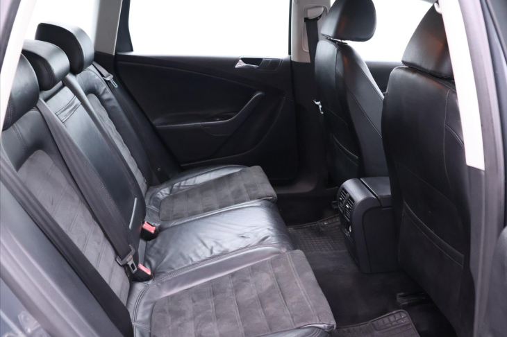 Volkswagen Passat 2,0 TDI 103kW Highline 1.Maj