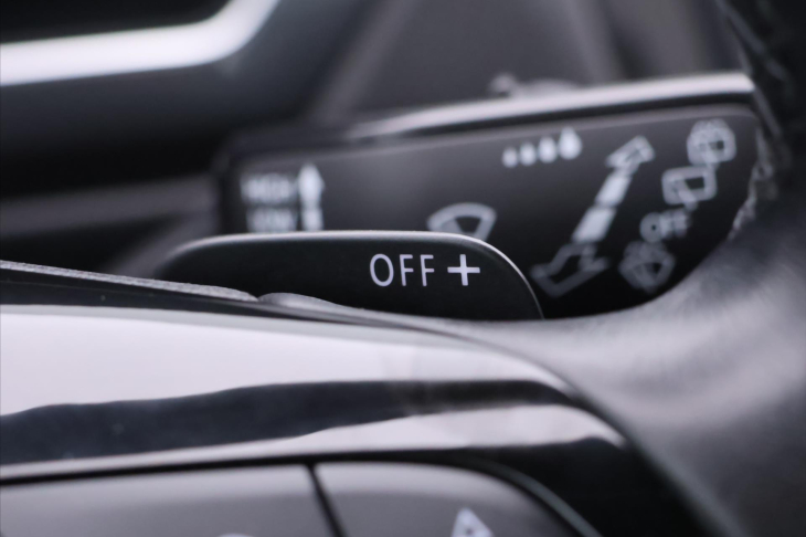 Volkswagen Tiguan 2,0 TSI R-line Highline DSG 4M