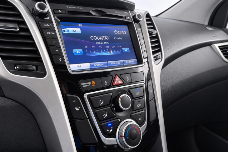 Hyundai i30 1,4 CVVT 73KW NAVI ORIG. ALU