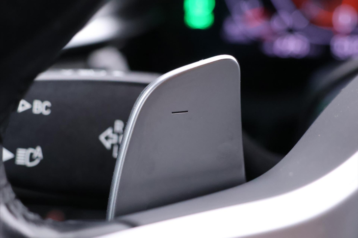 BMW Řada 5 2,0 520d 140kW AT Touring DPH