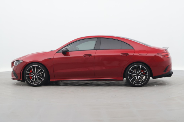 Mercedes-Benz CLA 2,0 35 AMG 225kW 4MATIC CZ