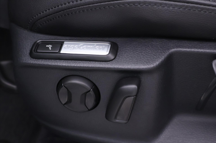 Volkswagen Passat 2,0 TDI R-line Highline