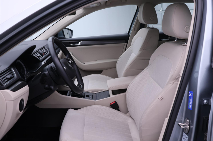 Škoda Superb 2,0 TDI DSG 4x4 CZ Style DPH