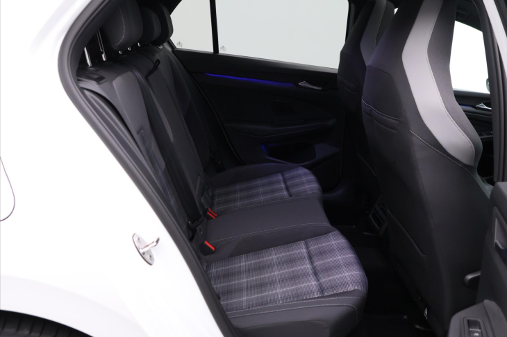Volkswagen Golf 2,0 GTD 147kW DSG CZ DPH