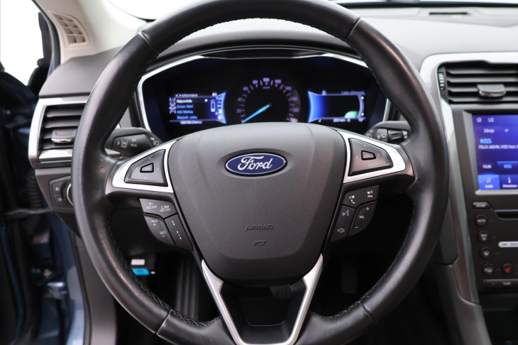 Ford Mondeo 2,0 Hybrid iCVT 103kW Vignale