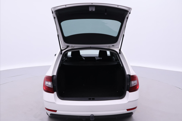 Škoda Octavia 2,0 TDI DSG 4x4 CZ Style DPH