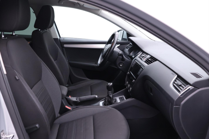 Škoda Octavia 1,6 TDI 85kW Ambition CZ