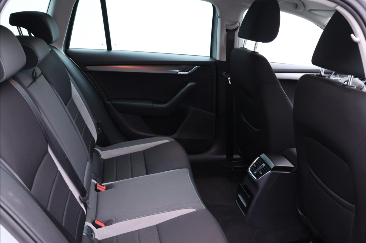 Škoda Octavia 1,6 TDI 81kW DSG JOY Aut.klima