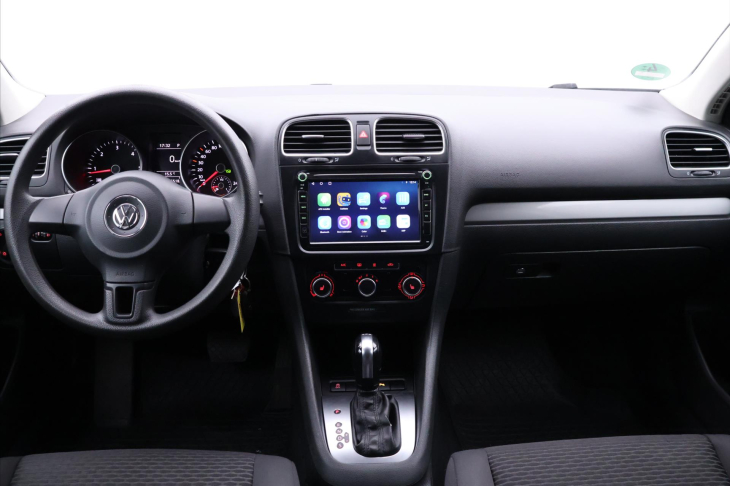 Volkswagen Golf 1,6 TDI DSG Webasto Serv.Kniha