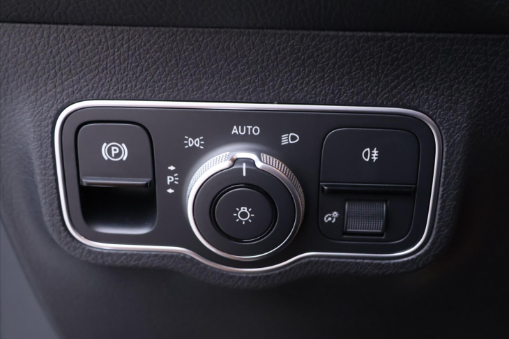 Mercedes-Benz GLB 2,0 200d 4Matic AMG Premium