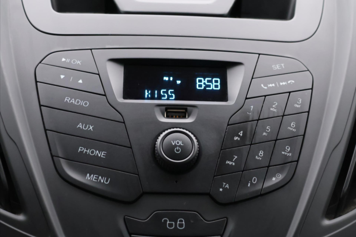 Ford Tourneo Courier 1,0 I 74KW CZ KLIMA TAŽNÝ