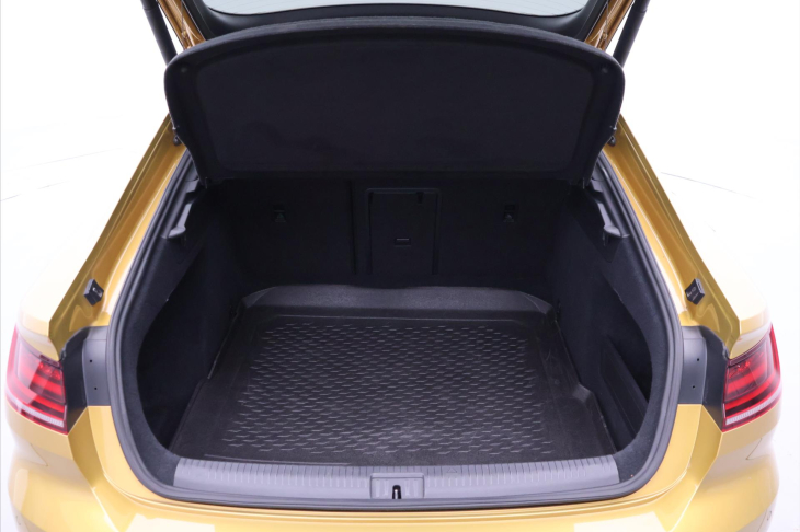 Volkswagen Arteon 2,0 TSI 206kW DSG 4M R-Line