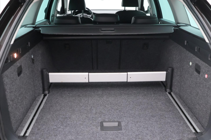 Škoda Superb 2,0 TDI 125kW DSG Elegance