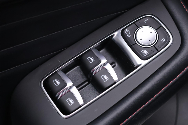 MG HS 1,5 TGI 119kW CZ Elegance 1Maj