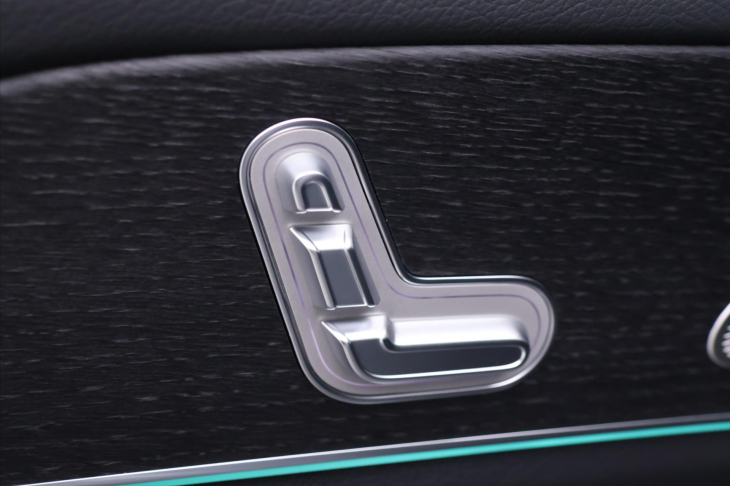 Mercedes-Benz GLE 3,0 450d 4Matic AMG Premium 7-Míst