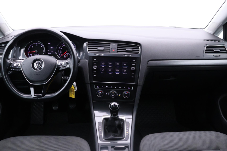 Volkswagen Golf 1,6 TDI LED DPH 1.Maj.