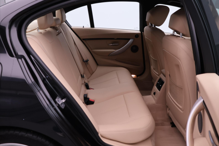 BMW Řada 3 2,0 318d M Sport Aut. CZ DPH