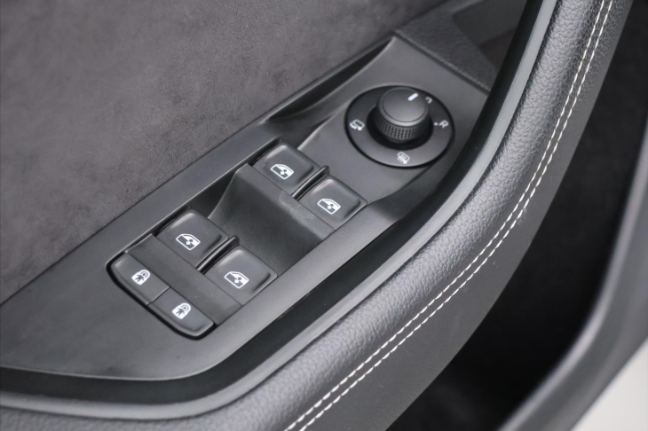 Škoda Superb 2,0 TDI 147kW DSG CZ Sportline DPH
