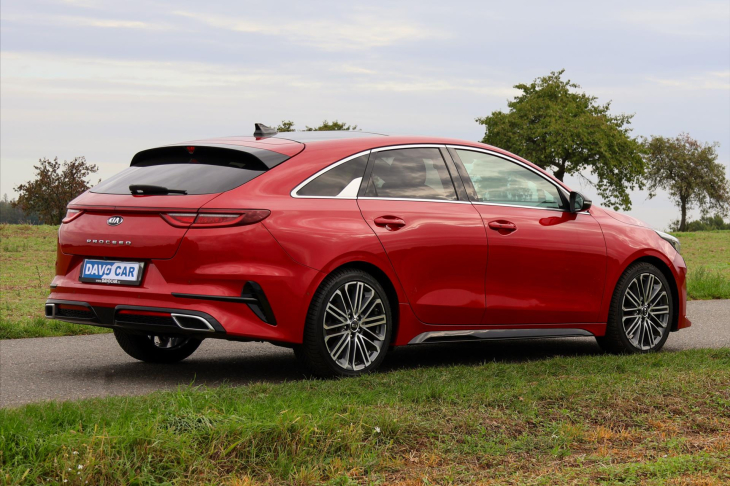 Kia ProCeed 1,6 CRDI GT-Line Aut. LED Kůže