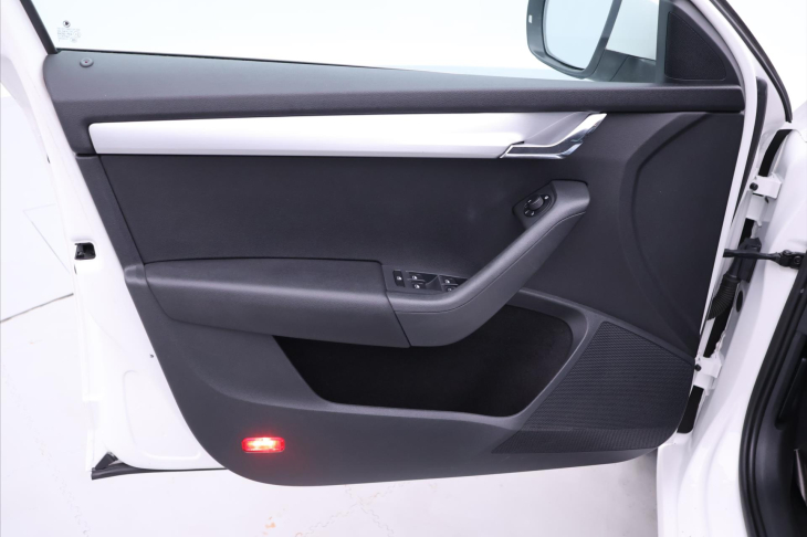 Škoda Octavia 1,6 TDI 77kW Kůže Elegance+