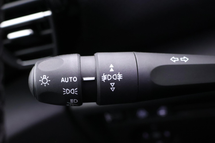 Citroën C4 1,2 PT 96kW CZ Feel Tažné