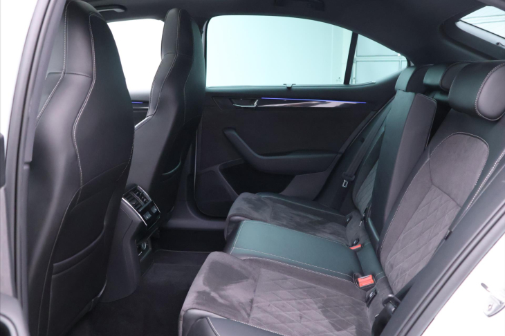 Škoda Superb 1,8 TSI DSG CZ Sportline pano