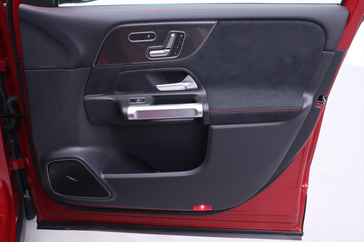 Mercedes-Benz GLB 2,0 200d 4Matic AMG Premium