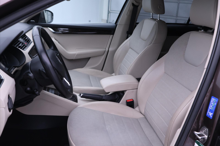 Škoda Octavia 1,8 TSI DSG Elegance4x4 Canton