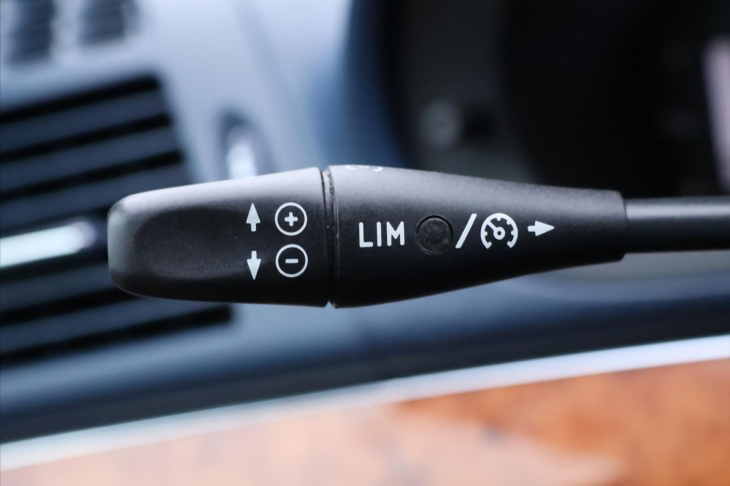 Mercedes-Benz Třídy E 2,7 270CDI 130kW Elegance