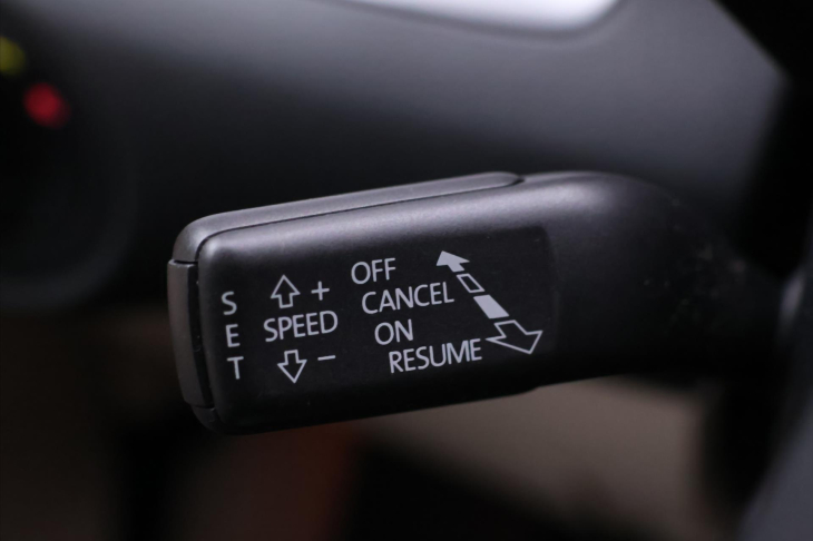 Volkswagen Sharan 2,0 TDI 100kW Highline Navi