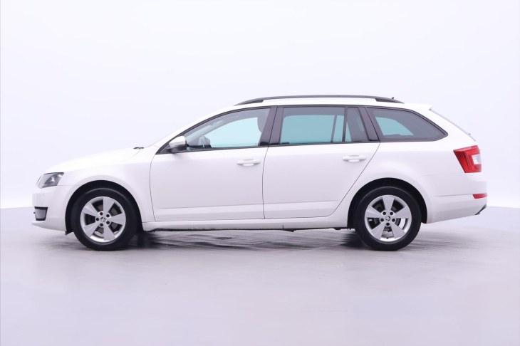 Škoda Octavia 1,6 TDI 77kW DSG Elegance CZ