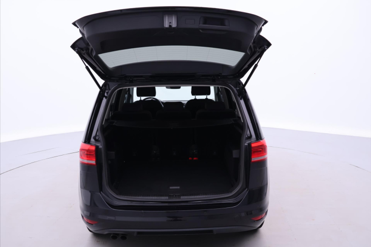 Volkswagen Touran 2,0 TDI 110kW Sound LED DPH