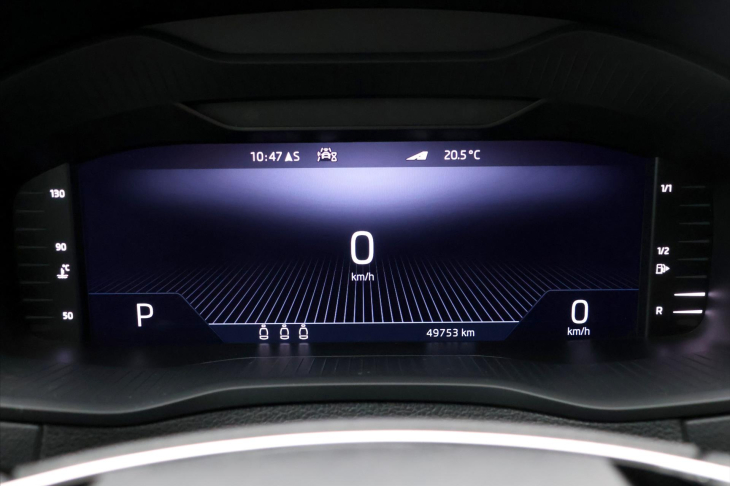 Škoda Karoq 1,5 TSI 110kW DSG Sportline DPH CZ