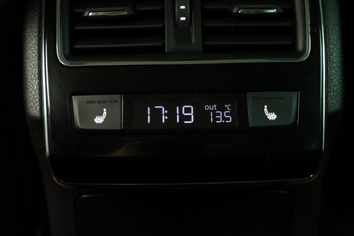 Škoda Superb 2.0 TDI DSG CZ Style Plus Kůže