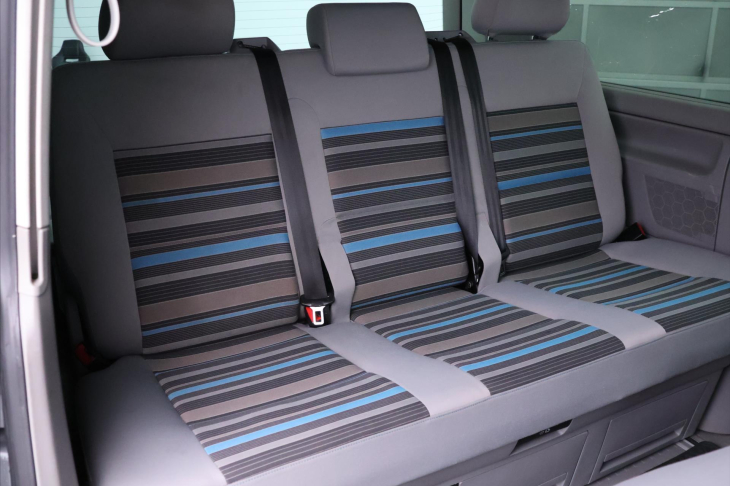 Volkswagen California 2,0 TDI 132kW CZ 7míst DPH Beach