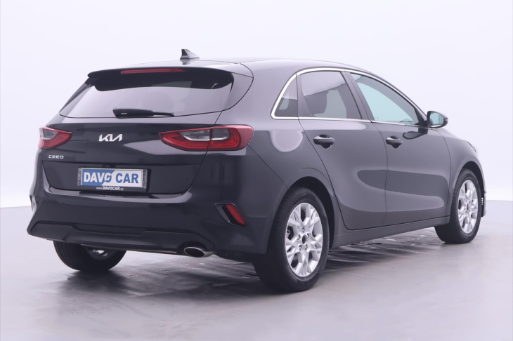 Kia Ceed 1,5 T-GDI 118 kW Top Aut. DPH