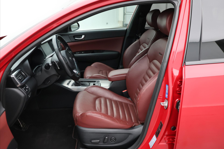 Kia Optima 2,0 T - GDI 180kW GT CZ