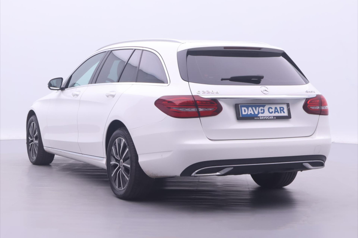 Mercedes-Benz Třídy C 2,0 220d 143kW 4Matic LED