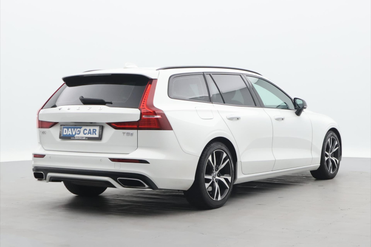 Volvo V60 2,0 T5 184kW Drive-E R-Design