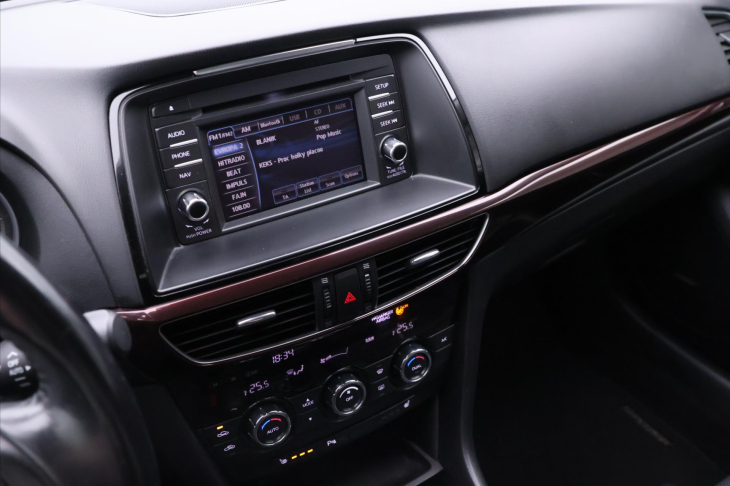 Mazda 6 2,2 D Skyactiv 110kW Revolution